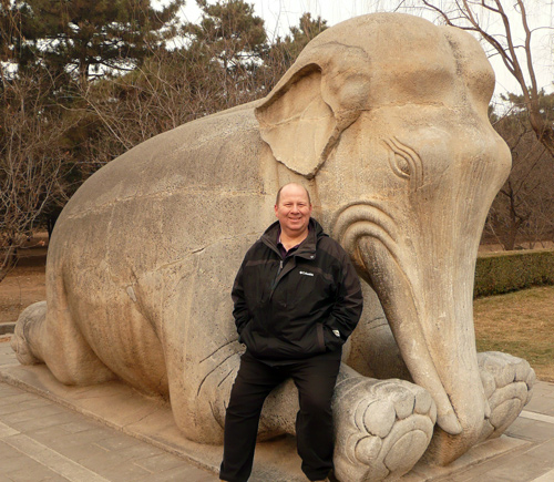 tourists_terry_elephant